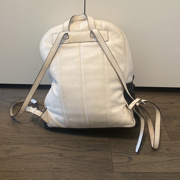 Michae Kors Backpack White + Black - Picture 2 of 4